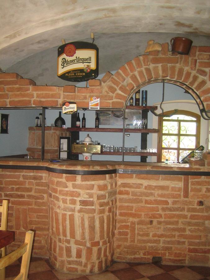 Penzion Patak Kamyk nad Vltavou Exteriör bild